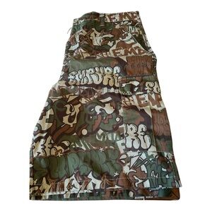 Empyre Graphic Camouflage Cargo Shorts Y2K Size 42